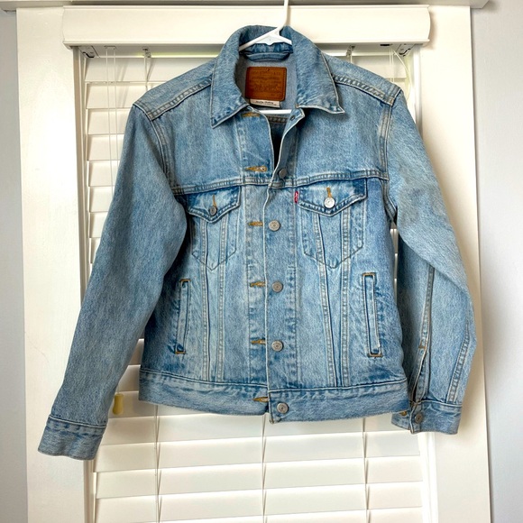 Levi's Jackets & Blazers - Anthropology NWOT Denim Jacket 💙